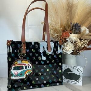 Dooney & Bourke Medium Shopper Hand Shoulder Bag Black Tote with Multicolor Logo